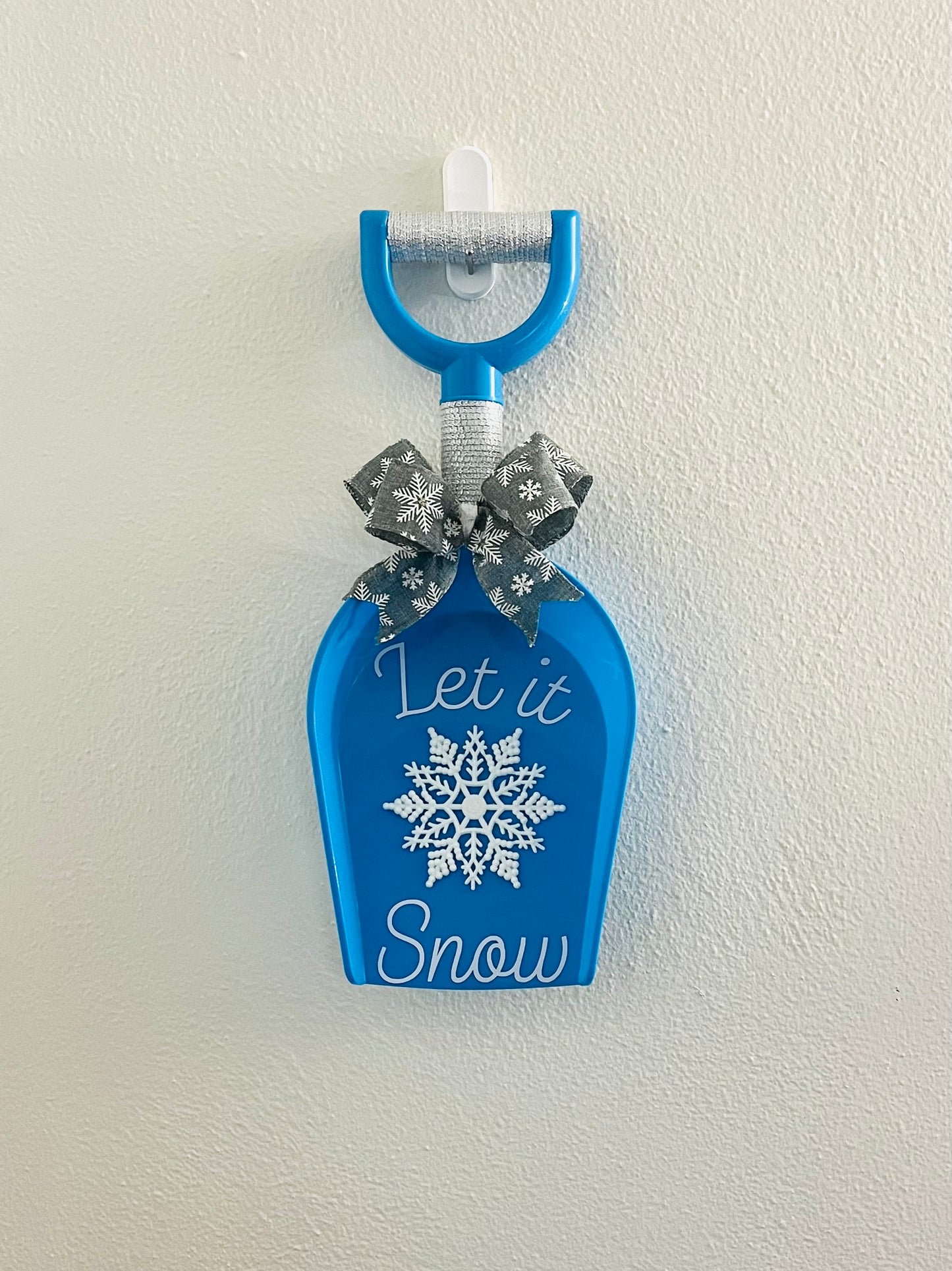 Let it Snow Hanging Shovel Sign