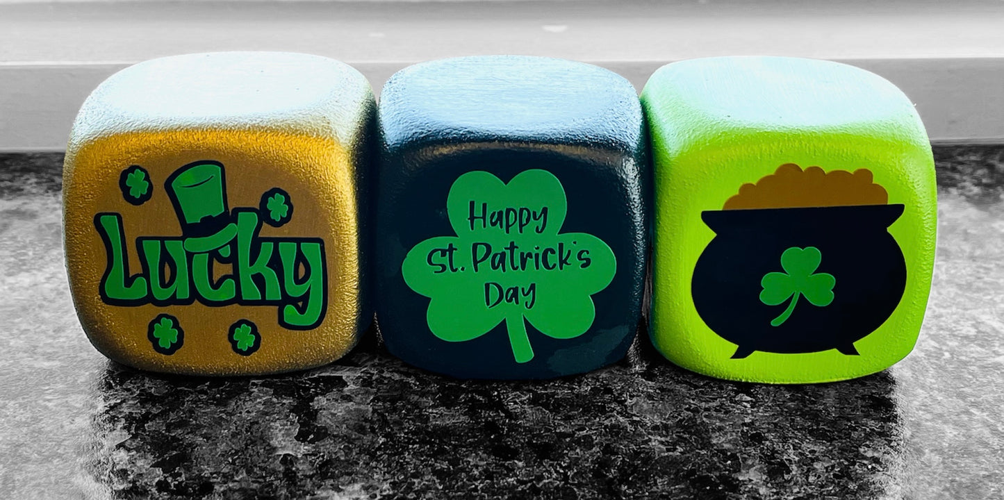 St. Patrick’s Day Customizable Cube Decorations