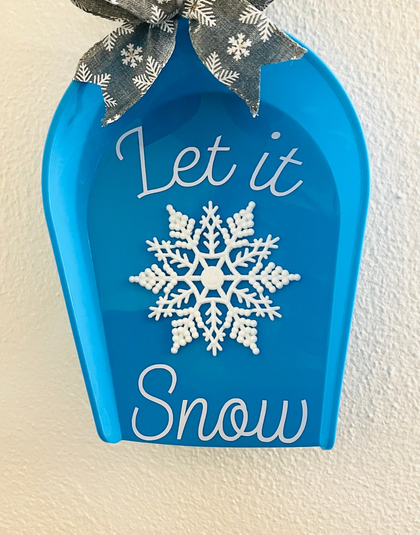 Let it Snow Hanging Shovel Sign